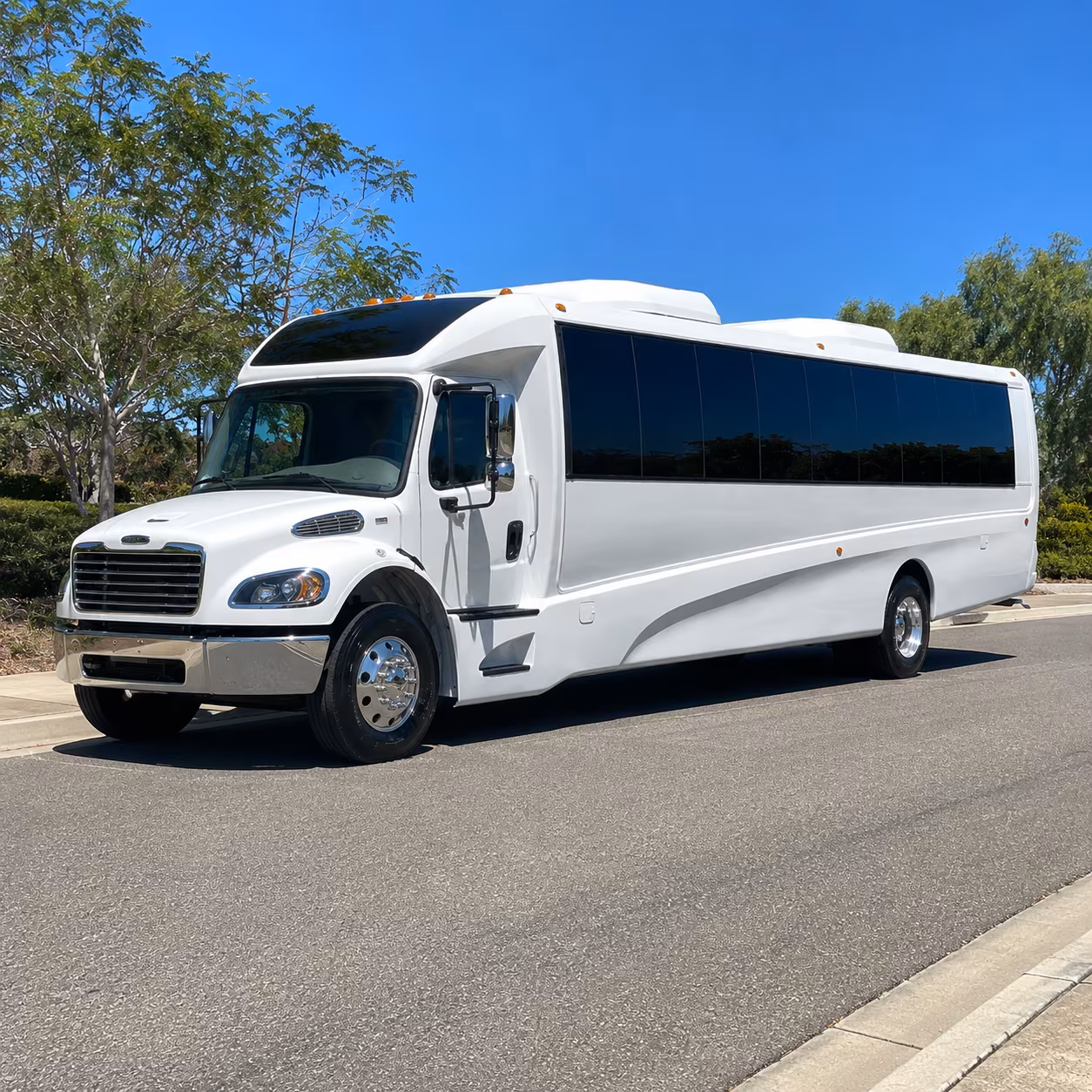 alpharetta 35 passenger minibus