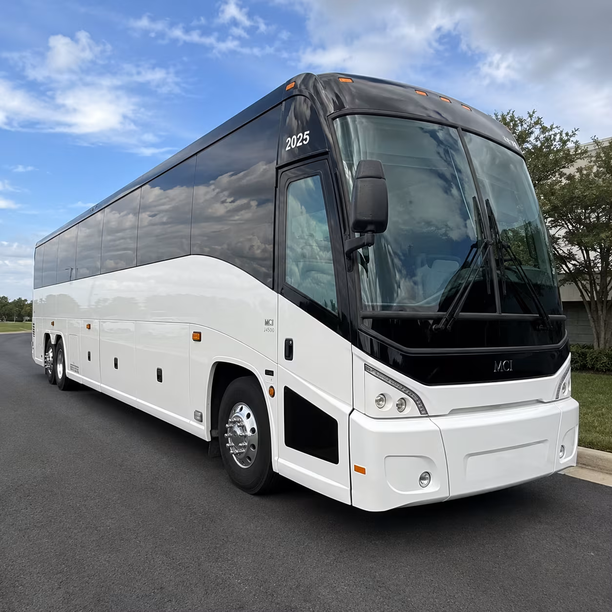 alpharetta charter bus