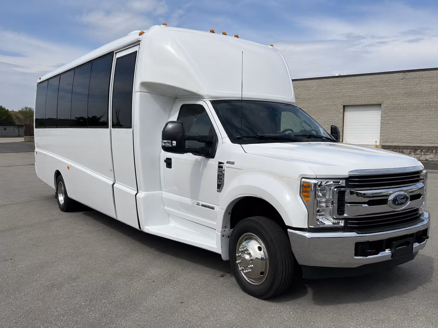 charter buses for alpharetta performing arts and cultural field trips