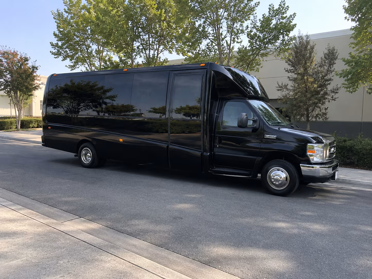 party buses for shaky knees one musicfest and atlanta festival weekends