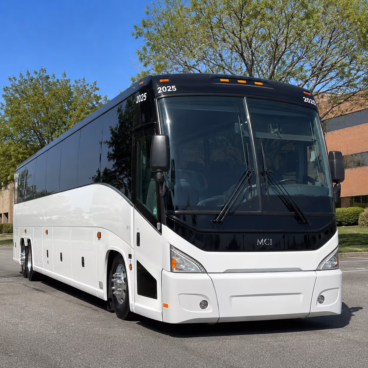 warehouse and distribution group shuttles near alpharetta